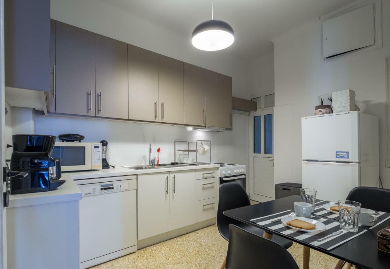 Cathedrals Square Supreme Residence Athen Exterior foto